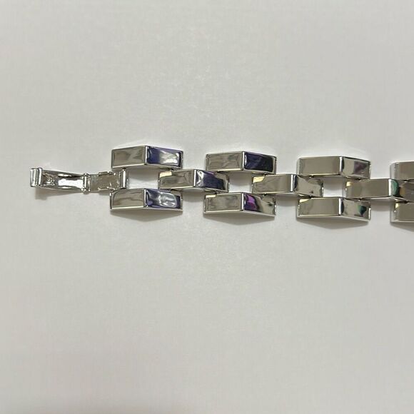 Stella and Dot Chunky Garbo Silver Link Geometric Bracelet - Picture 6 of 11